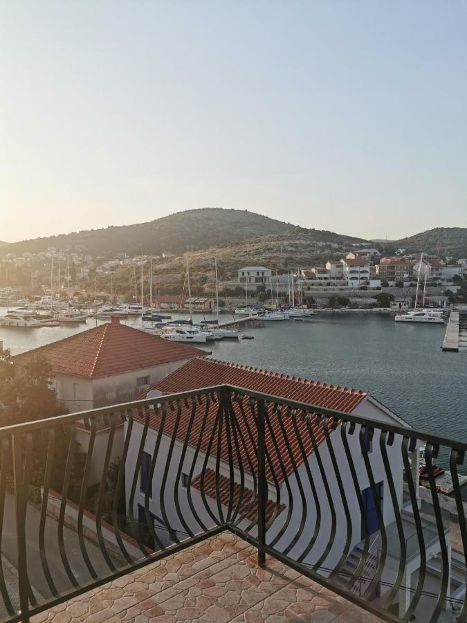 Apartmani "Ivan" Marina Exteriér fotografie